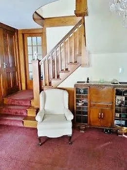 Steamers Bed & Breakfast-1